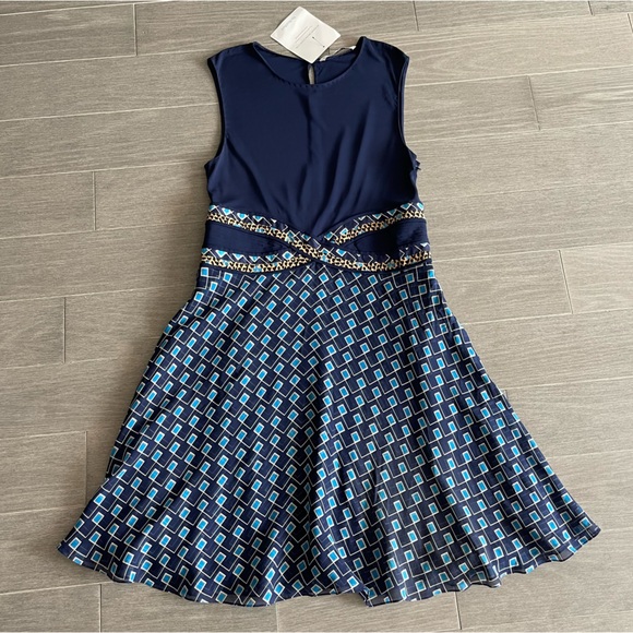 Diane Von Furstenberg Rosalie Mixed Media Silk Fit & Flare
Midi Dress Size 10 - Picture 13 of 16